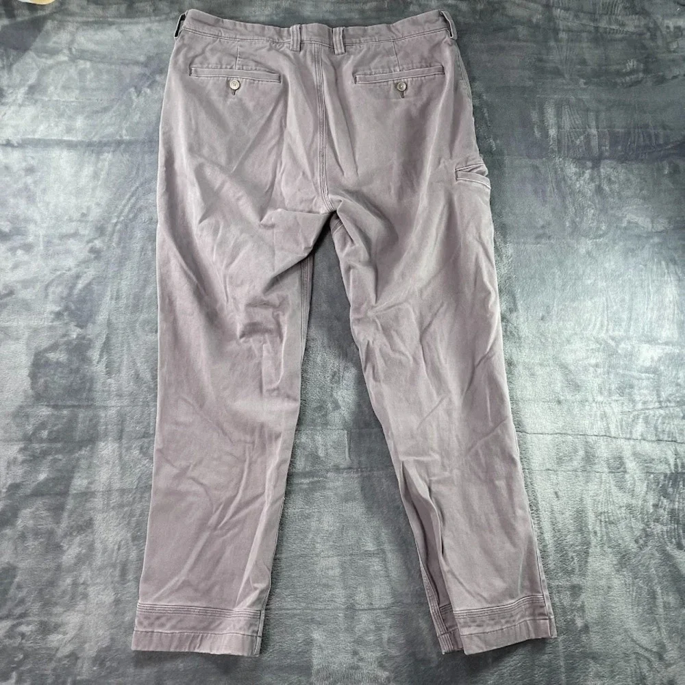 Duluth Trading Co Pants Mens 34x30 Gray Flex Ballroom Khakis Relaxed Fit Casual